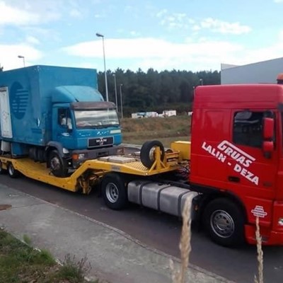 Empresa experta en el transporte de maquinaria en Galicia