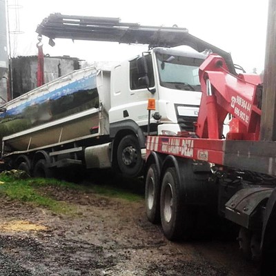 ¿Ha tenido una avería? ¡Llame a nuestra asistencia en carretera!