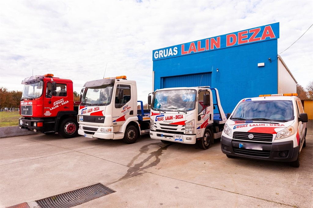 ¡Le mostramos todos nuestros vehículos para transportes especiales!