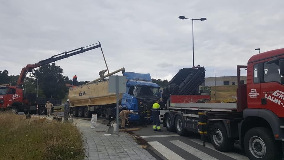 Rescate de vehículos en Silleda, un servicio clave - Imagen 1